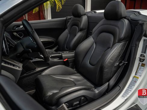 Used 2011 Audi R8 V10 AWD/4WD image 22