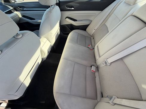 Used 2021 Nissan Altima 2.5 SV FWD image 13