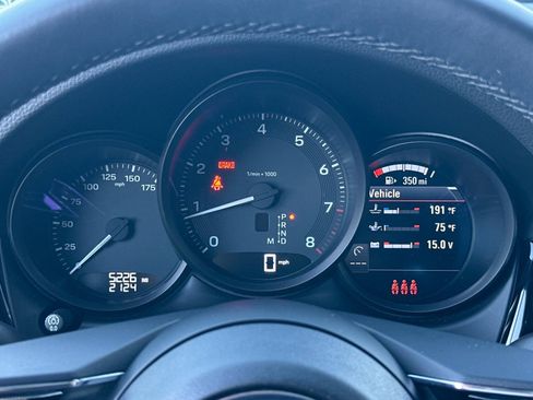 Used 2025 Porsche Macan image 24