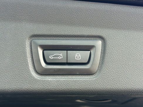 Used 2023 BMW i4 eDrive35 RWD image 13