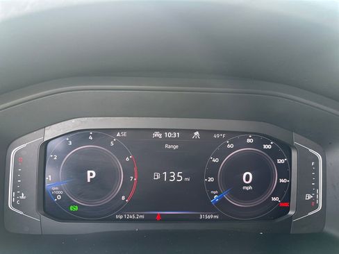 Used 2023 Volkswagen Atlas Cross Sport SE w/ Panoramic Sunroof Package image 8