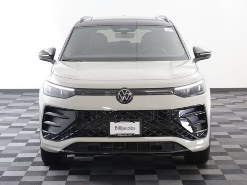 Used 2026 Volkswagen Tiguan SE R-Line AWD/4WD image 23