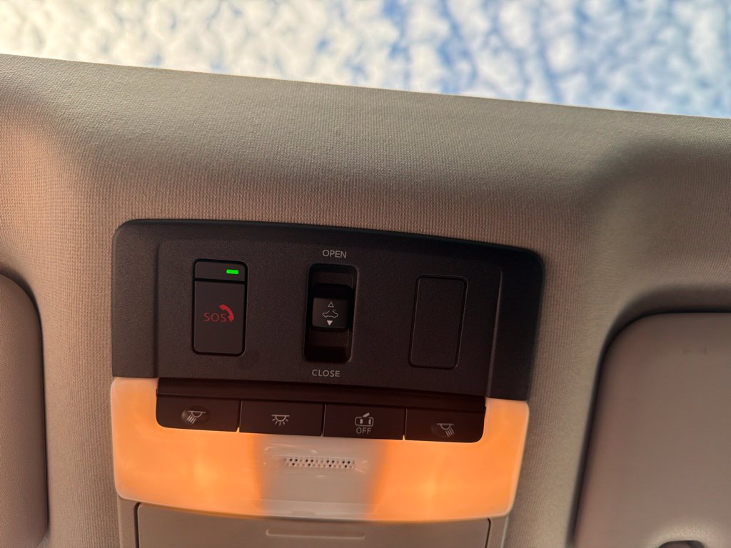 Used 2023 Nissan Sentra SR w/ SR Premium Package FWD image 25