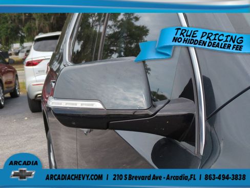 Used 2018 Chevrolet Traverse Premier FWD image 12