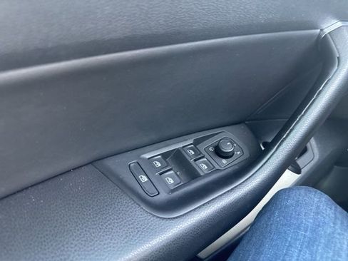 Used 2020 Volkswagen Arteon SEL Premium image 17