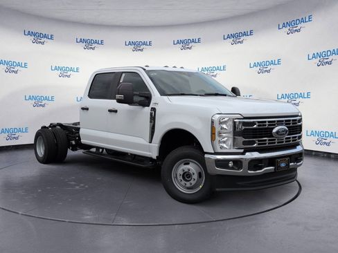 New 2026 Ford F350 XL w/ XL Chrome Package image 2