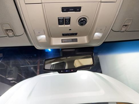 Used 2016 GMC Yukon XL Denali w/ Open Road Package RWD image 25