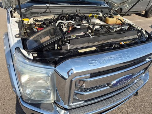 Used 2015 Ford F250 Lariat w/ Lariat Ultimate Package AWD/4WD image 33
