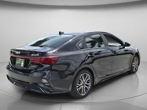 Used 2023 Kia Forte GT-Line w/ GT-Line Premium Package FWD image 7