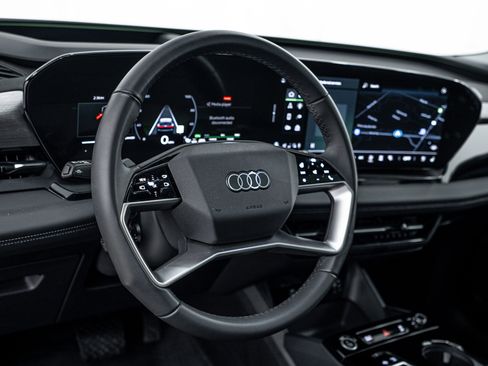 Certified 2025 Audi Q6 e-tron Premium Plus image 9