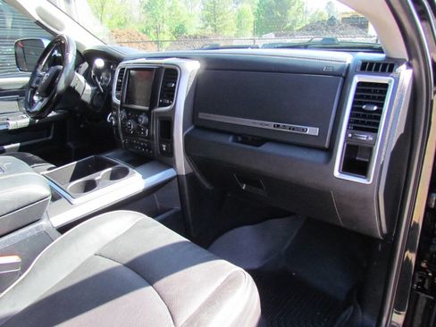Used 2014 RAM 3500 Laramie Longhorn image 16