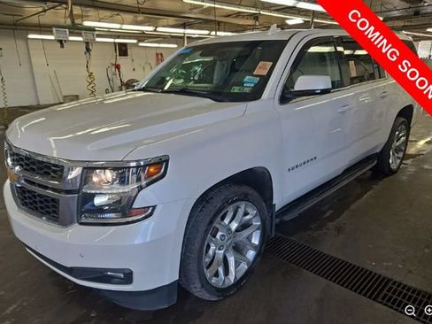 Used 2020 Chevrolet Suburban LT AWD/4WD image 2