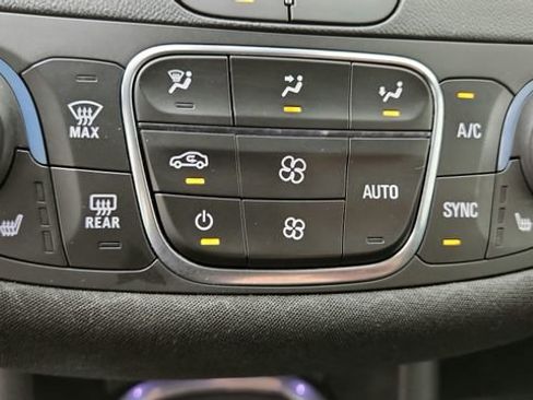 Used 2024 Chevrolet Malibu LT image 14