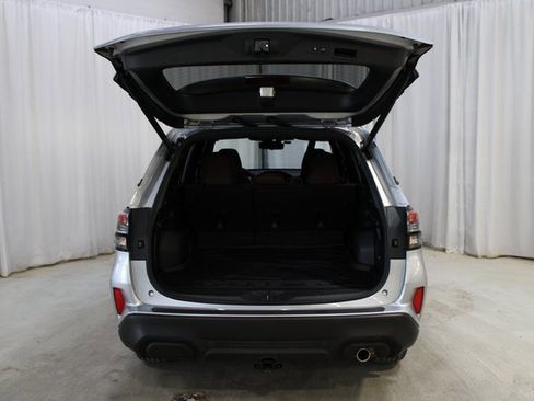 Used 2025 Subaru Forester Touring w/ Popular Package - Touring image 8