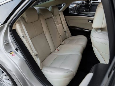 Used 2015 Toyota Avalon Limited image 41