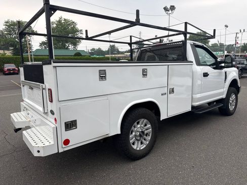 Used 2018 Ford F350 XLT w/ XLT Value Package AWD/4WD image 4