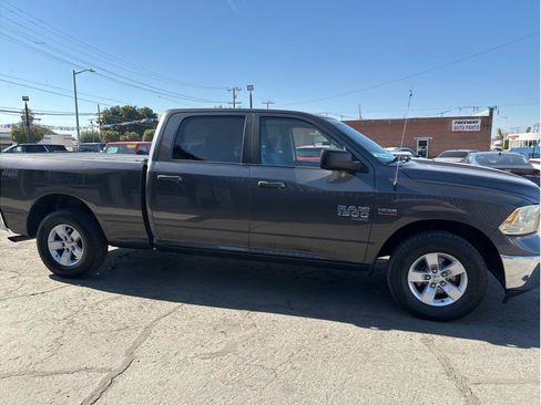 Used 2021 RAM 1500 Classic SLT RWD image 6