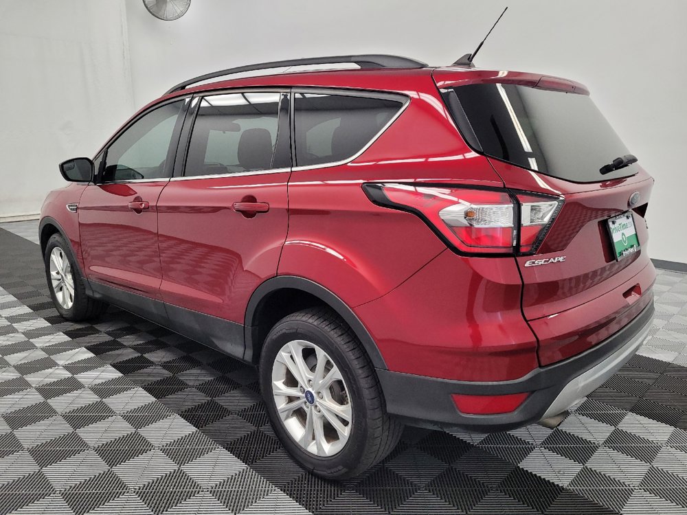 Used 2018 Ford Escape SE w/ SE Sync 3 Package FWD image 3