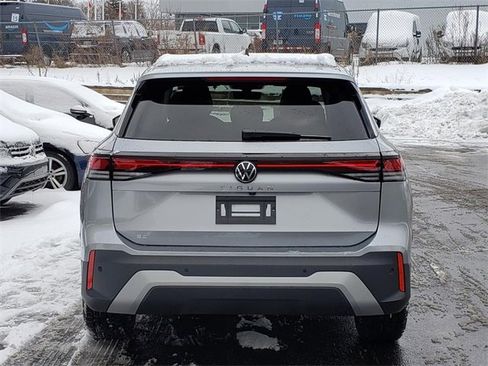 New 2026 Volkswagen Tiguan SE image 4