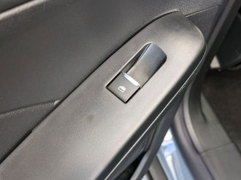 New 2025 Ford Escape SE w/ PHEV Premium Package image 29