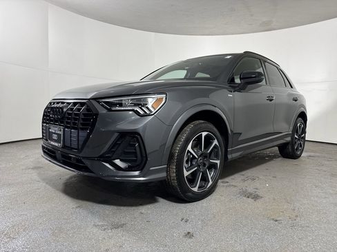 Used 2025 Audi Q3 2.0T Premium Plus w/ Premium Plus Package image 32