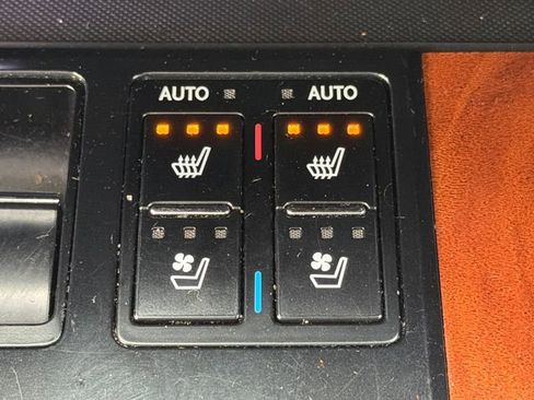 Used 2018 Lexus RX 350L FWD w/ Premium Package image 31