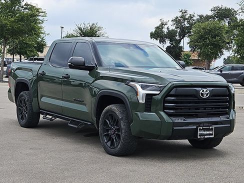 Used 2023 Toyota Tundra SR5 w/ SR5 Convenience Package AWD/4WD image 7