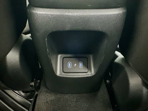 Used 2025 Hyundai Elantra Sport FWD image 12