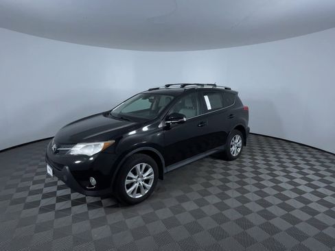 Used 2014 Toyota RAV4 Limited w/ Technology Package image 4