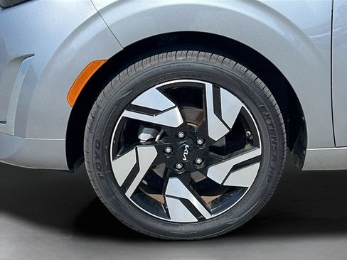 Used 2025 Kia Soul GT-Line FWD image 26