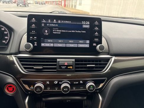 Used 2020 Honda Accord Sport image 13