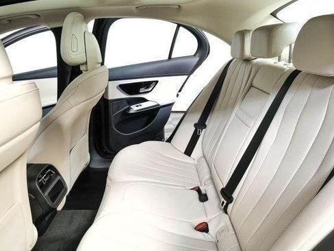 Used 2025 Mercedes-Benz E 350 Sedan image 20