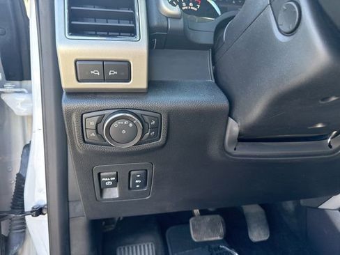 Used 2018 Ford F150 Lariat w/ Equipment Group 502A Luxury AWD/4WD image 26