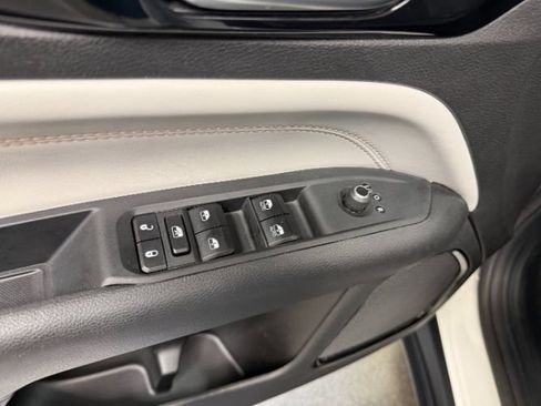 Used 2025 Jeep Compass Limited AWD/4WD image 12
