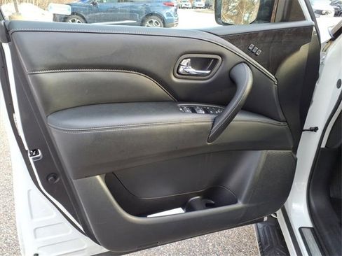 Used 2024 INFINITI QX80 Luxe image 18