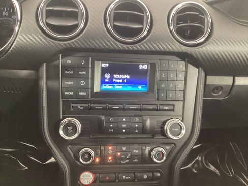 Used 2015 Ford Mustang Coupe image 18