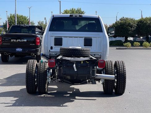 New 2026 RAM 5500 4x4 Regular Cab image 3
