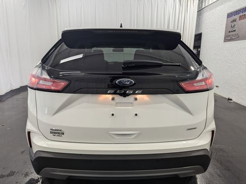 Used 2024 Ford Edge SEL w/ Convenience Package image 9