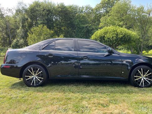 Used 2006 Cadillac STS V8 w/ Preferred Equipment Group RWD image 20
