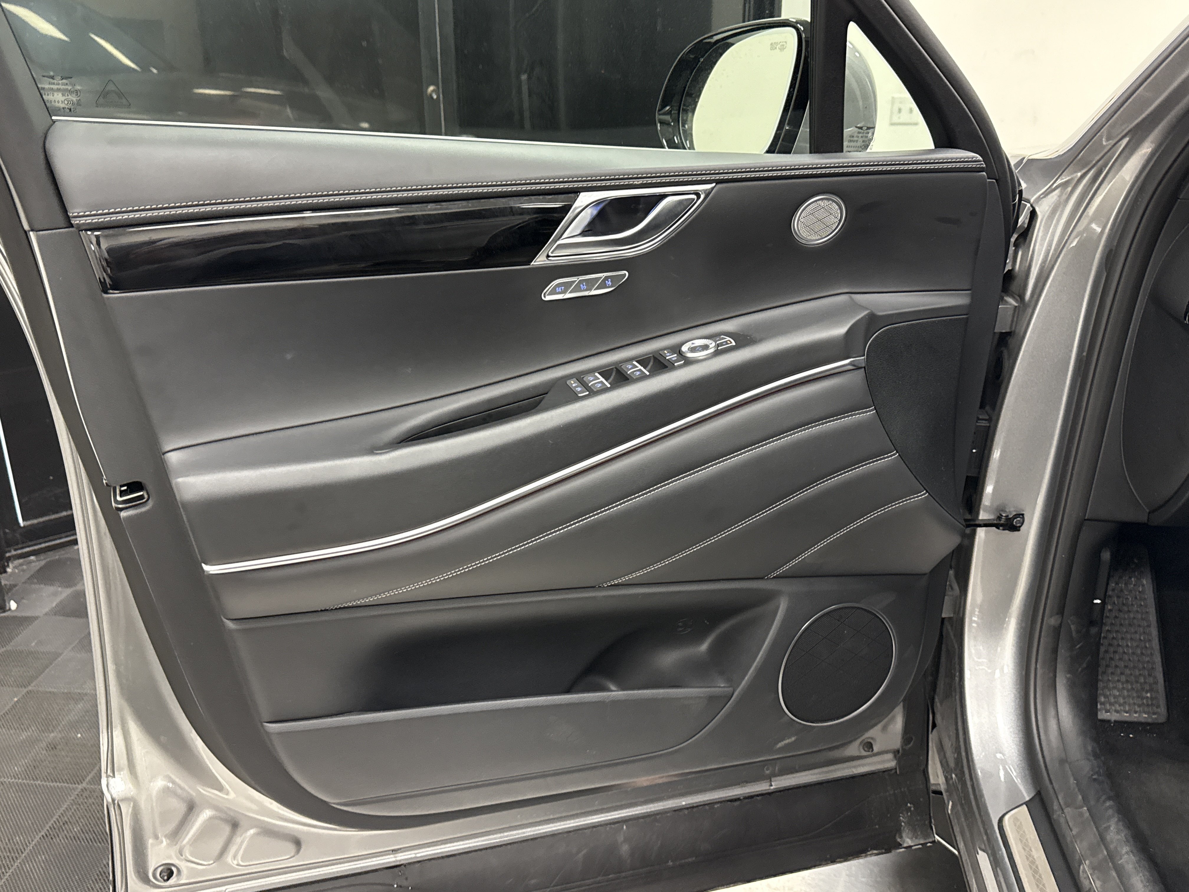 Used 2026 Genesis GV80 2.5T AWD/4WD image 10