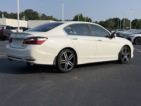 Used 2017 Honda Accord Sport Special Edition image 22