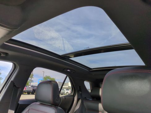Certified 2024 Chevrolet Equinox RS w/ RS Leather Package FWD image 28