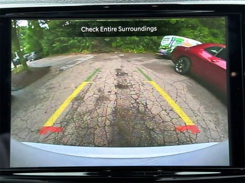 New 2022 Chrysler Pacifica Touring-L w/ S Appearance Package image 16