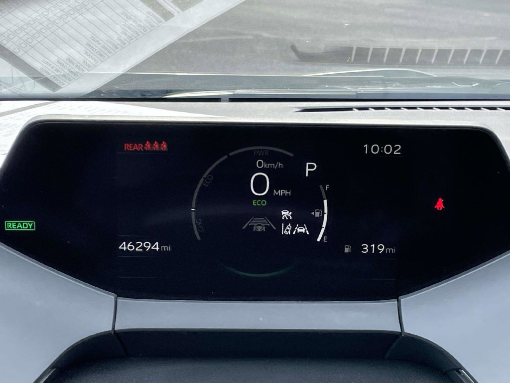 Used 2024 Toyota Prius LE FWD image 20