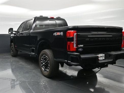 Certified 2025 Ford F250 Platinum AWD/4WD image 10