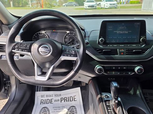 Used 2020 Nissan Altima 2.5 SR image 11