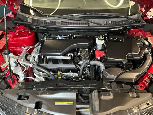 Used 2018 Nissan Rogue Sport SV AWD/4WD image 23
