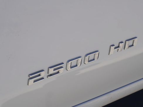 Used 2024 Chevrolet Silverado 2500 W/T w/ WT Fleet Convenience Package RWD image 3