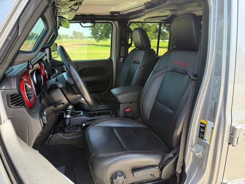 Used 2021 Jeep Wrangler Unlimited Rubicon AWD/4WD image 14
