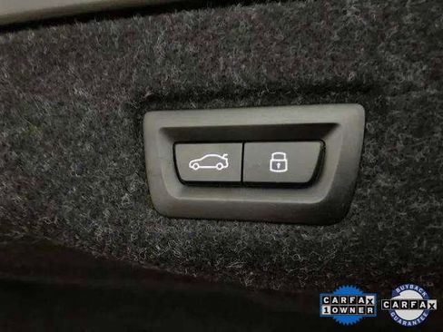 Used 2025 BMW 530i xDrive image 8